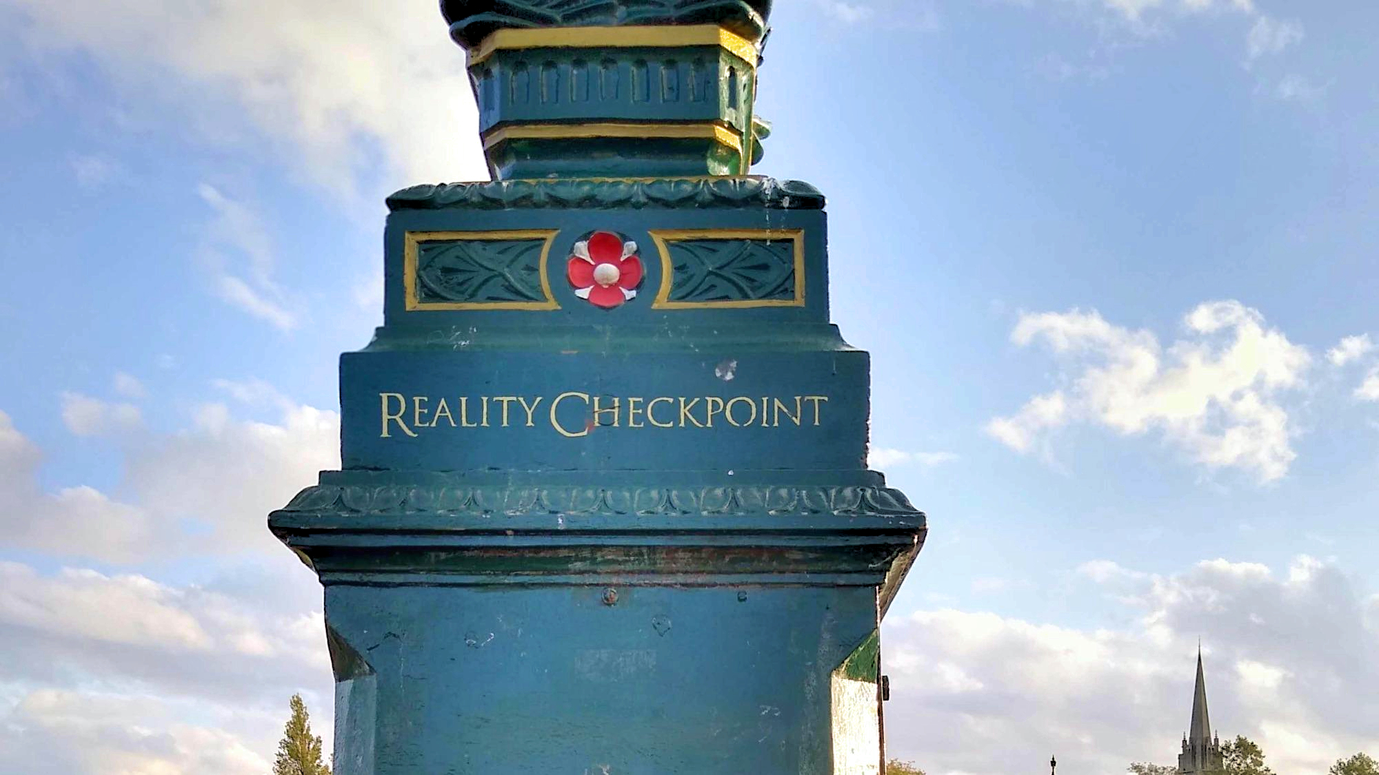 Le Reality Checkpoint vu par l’IA, Cambridge, Angleterre. La ligne de partage entre la vie universitaire et la vraie vie