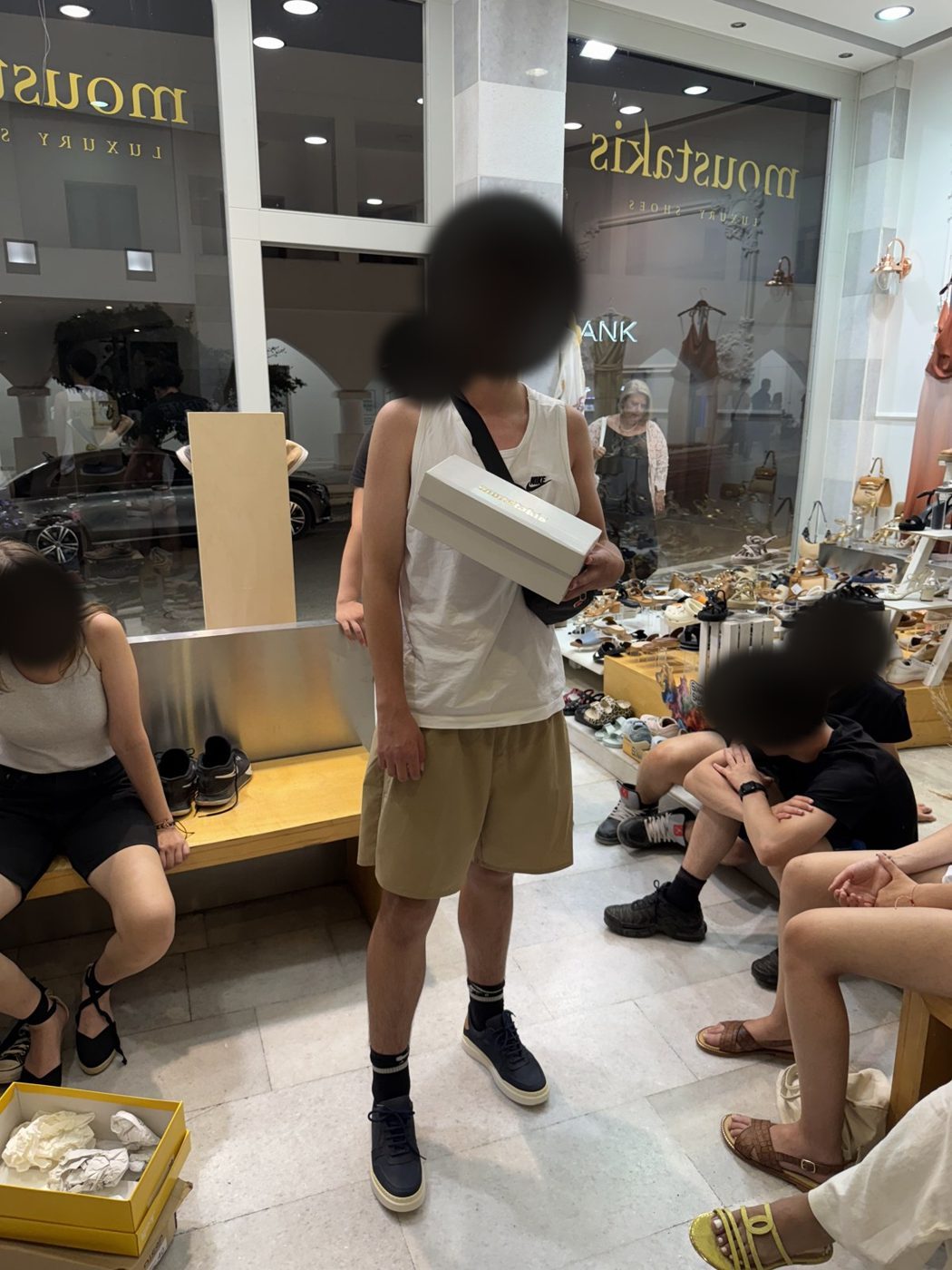 Une pause shopping dans la ville de Naxos